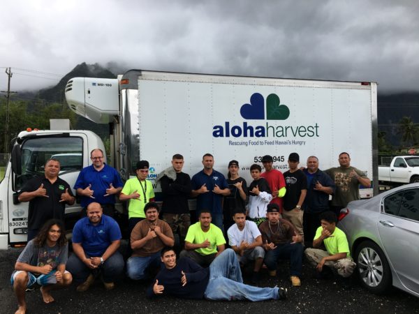 Hawaiian Volunteers delivering to Recipient Agency